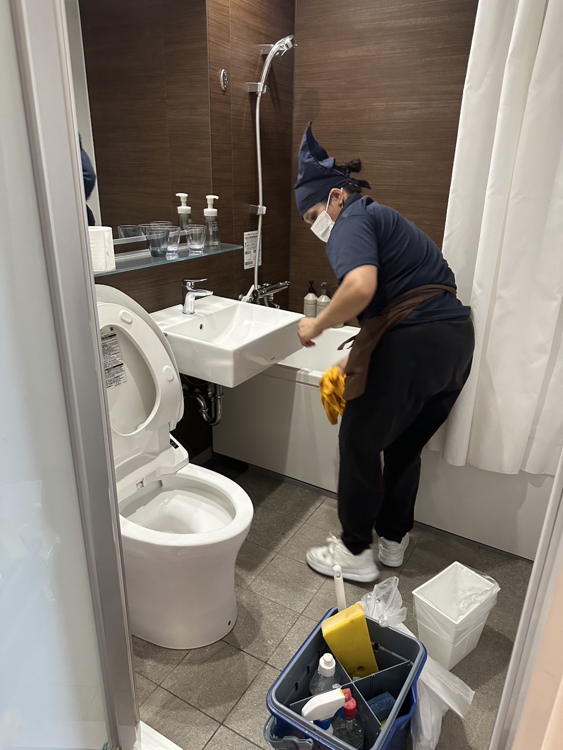 TOYAS professional housekeeping service 4